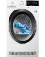 Uscator de rufe Electrolux PerfectCare900 EW9H378S: clasic sau modern